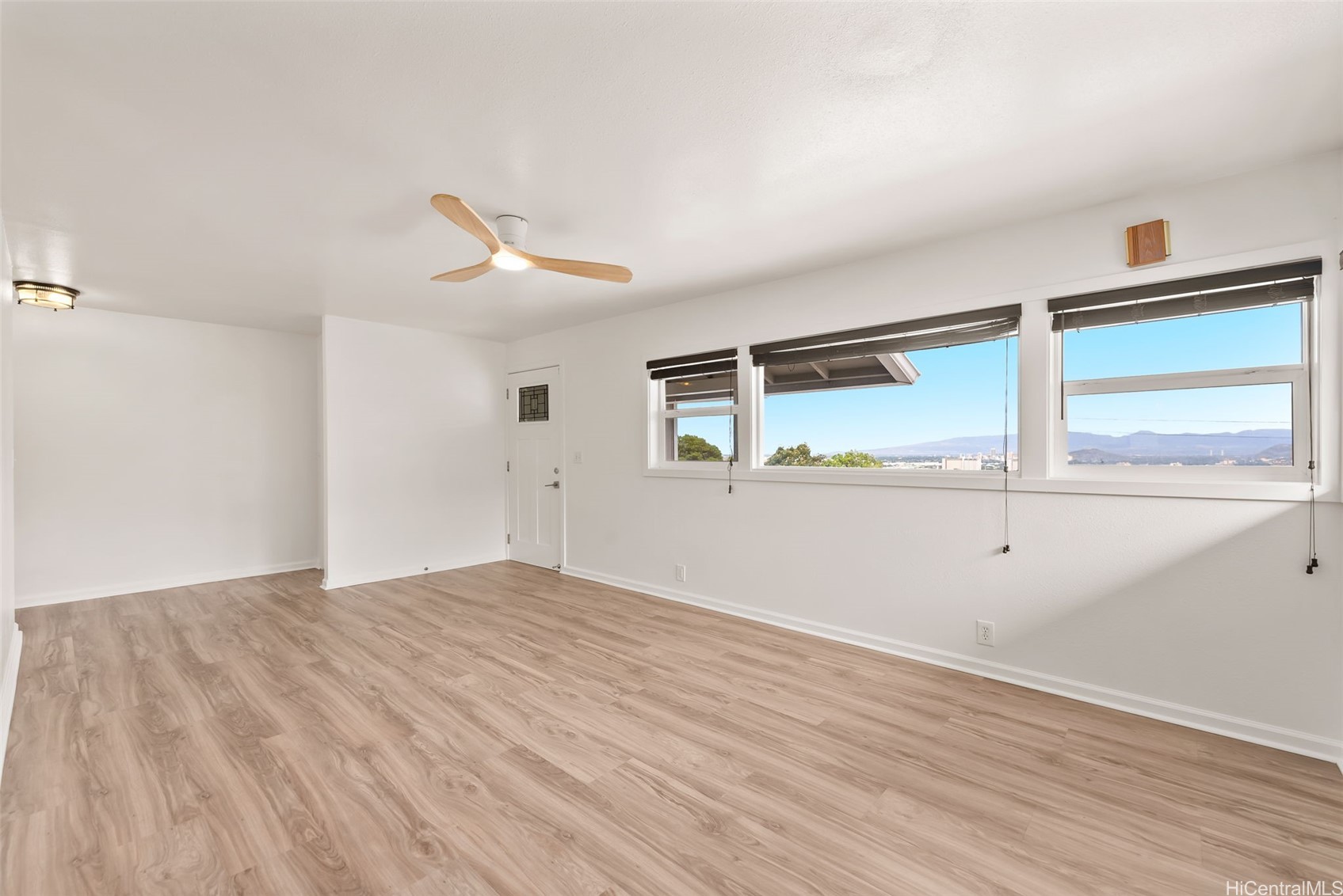 2118 Makanani Drive Property Photo 5