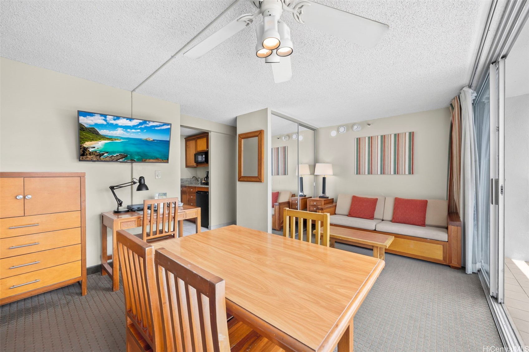 2427 Kuhio Avenue 1108 Property Photo 8