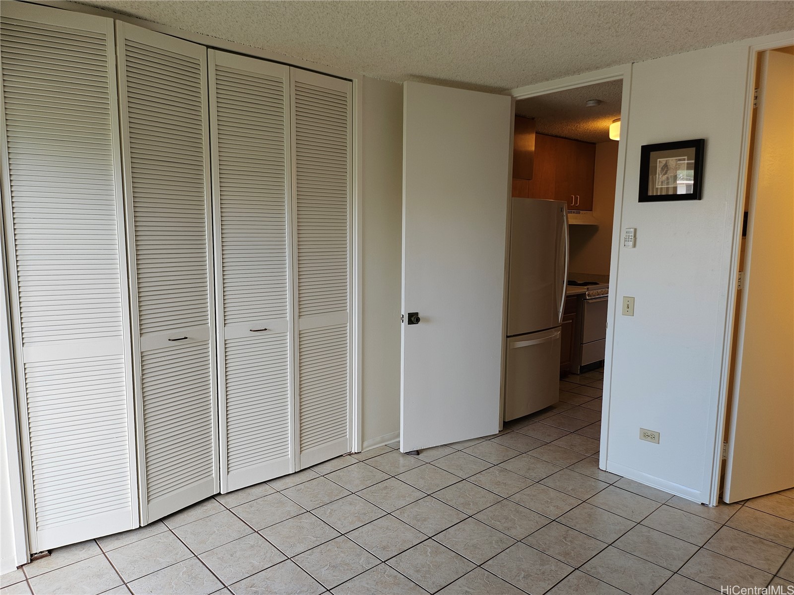 1516 Ward Avenue 701 Property Photo 7