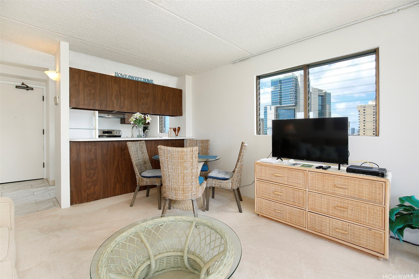 2240 Kuhio Avenue 1501 Property Photo 3