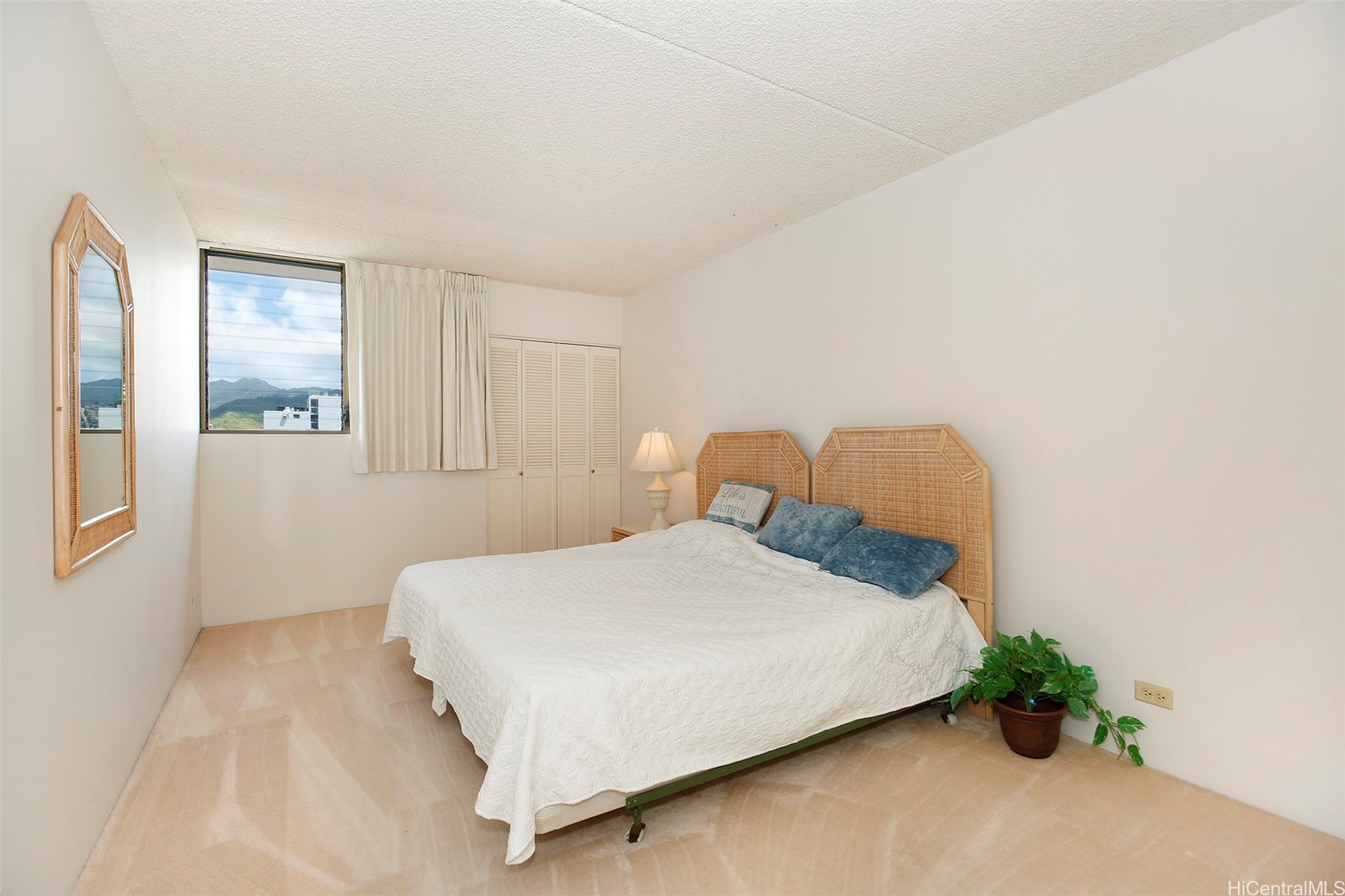2240 Kuhio Avenue 1501 Property Photo 7