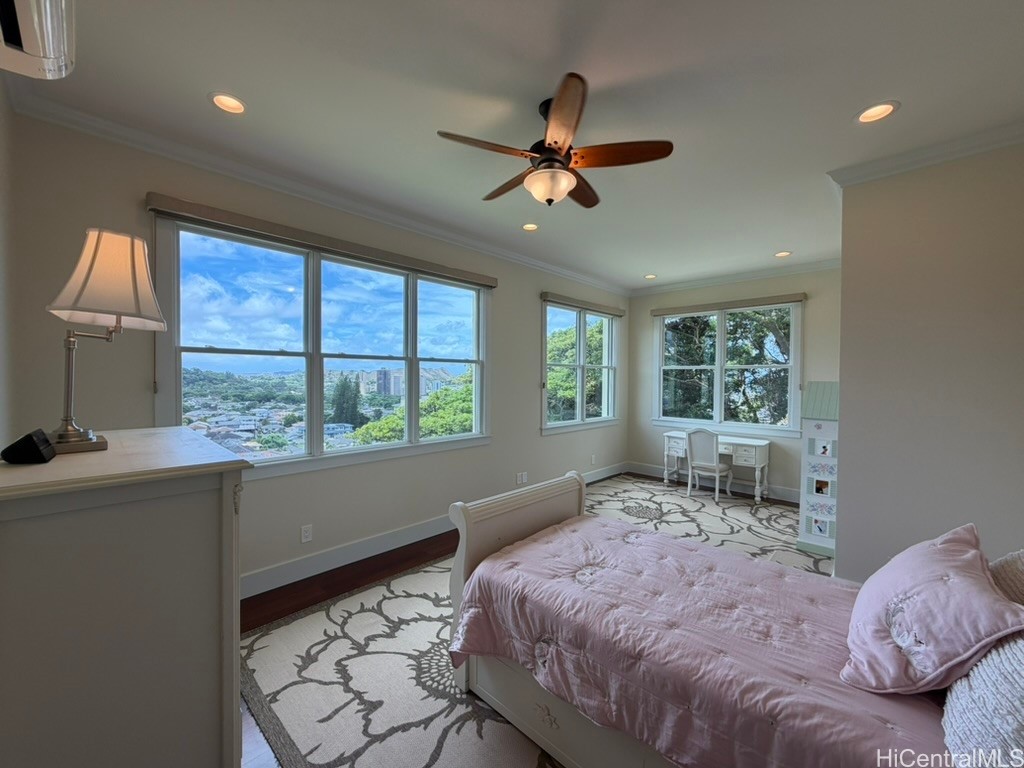 834 Alewa Drive Property Photo 16