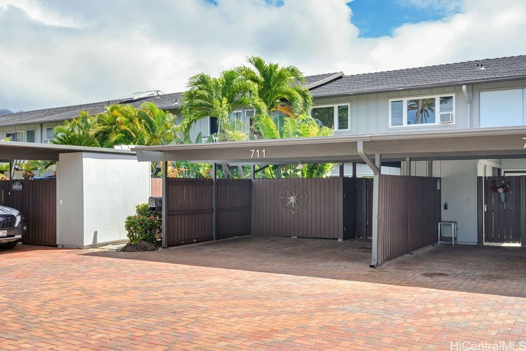 711 Koko Isle Circle 13/1306 Property Photo 23
