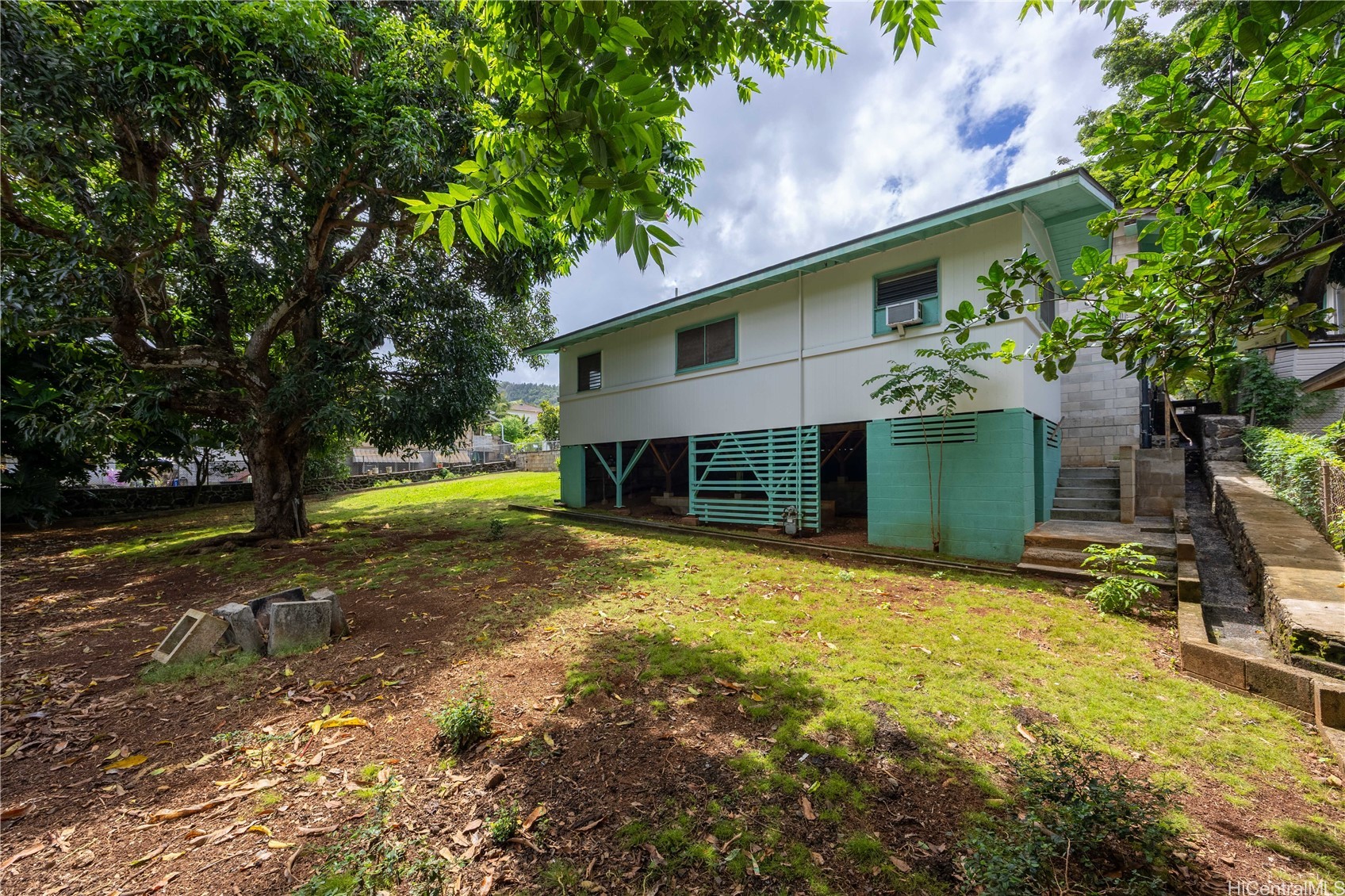 2308 Kalihi Street E Property Photo 25