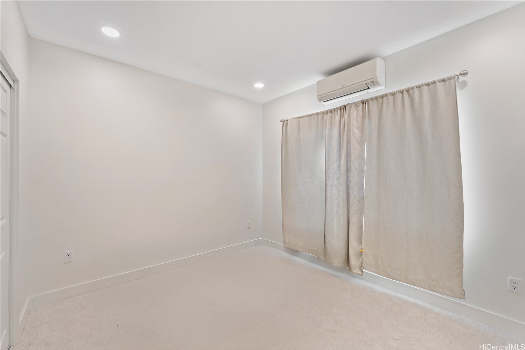 1686 Lewalani Drive Property Photo 12