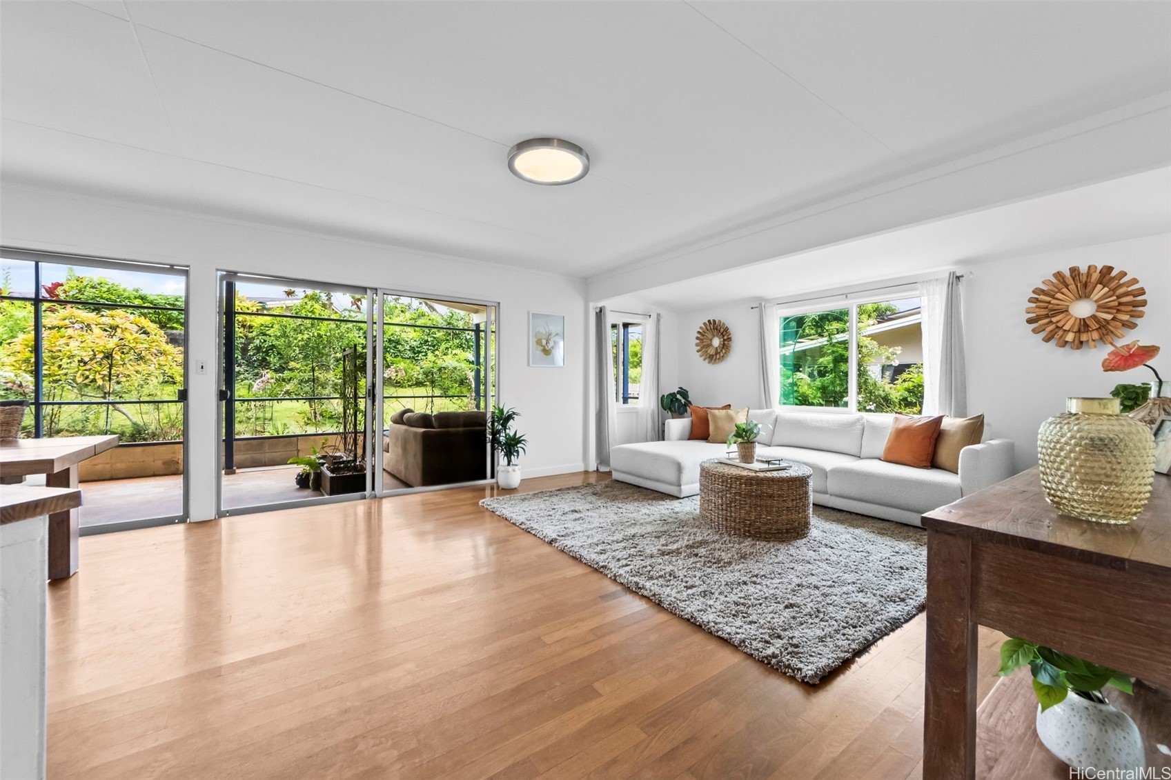614 Ululani Street Property Photo 1