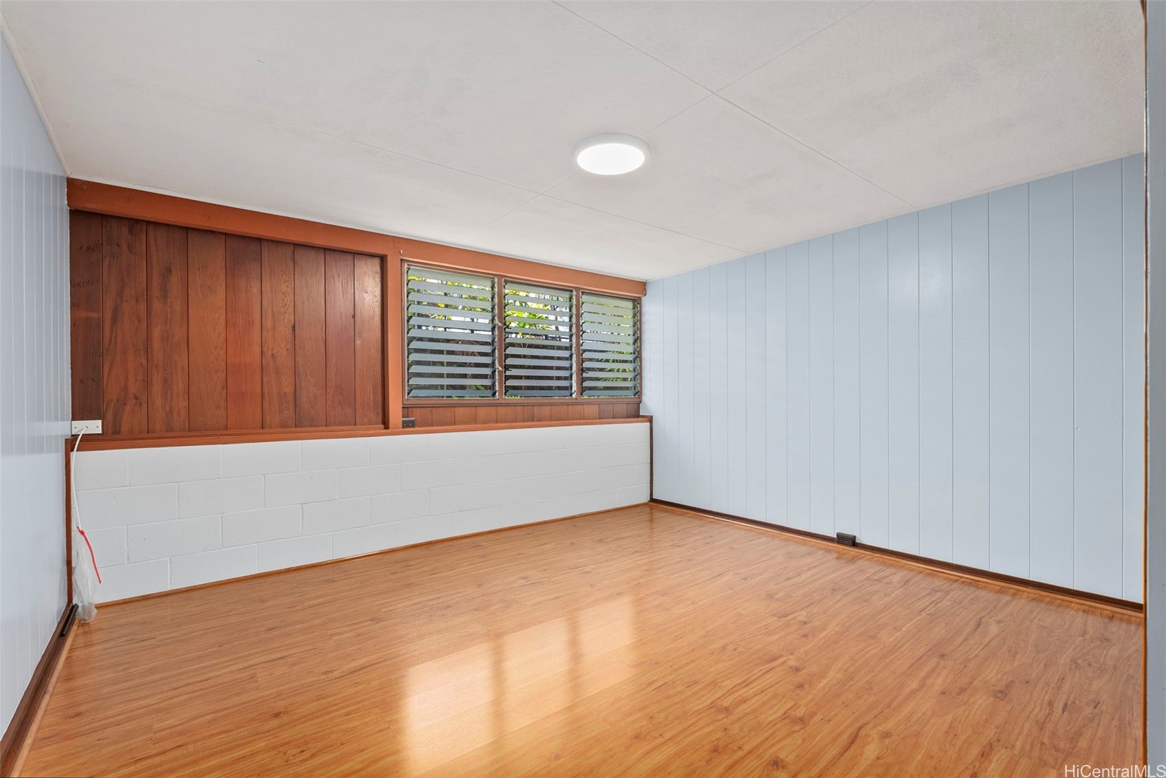 2073 Komo Mai Drive Property Photo 13