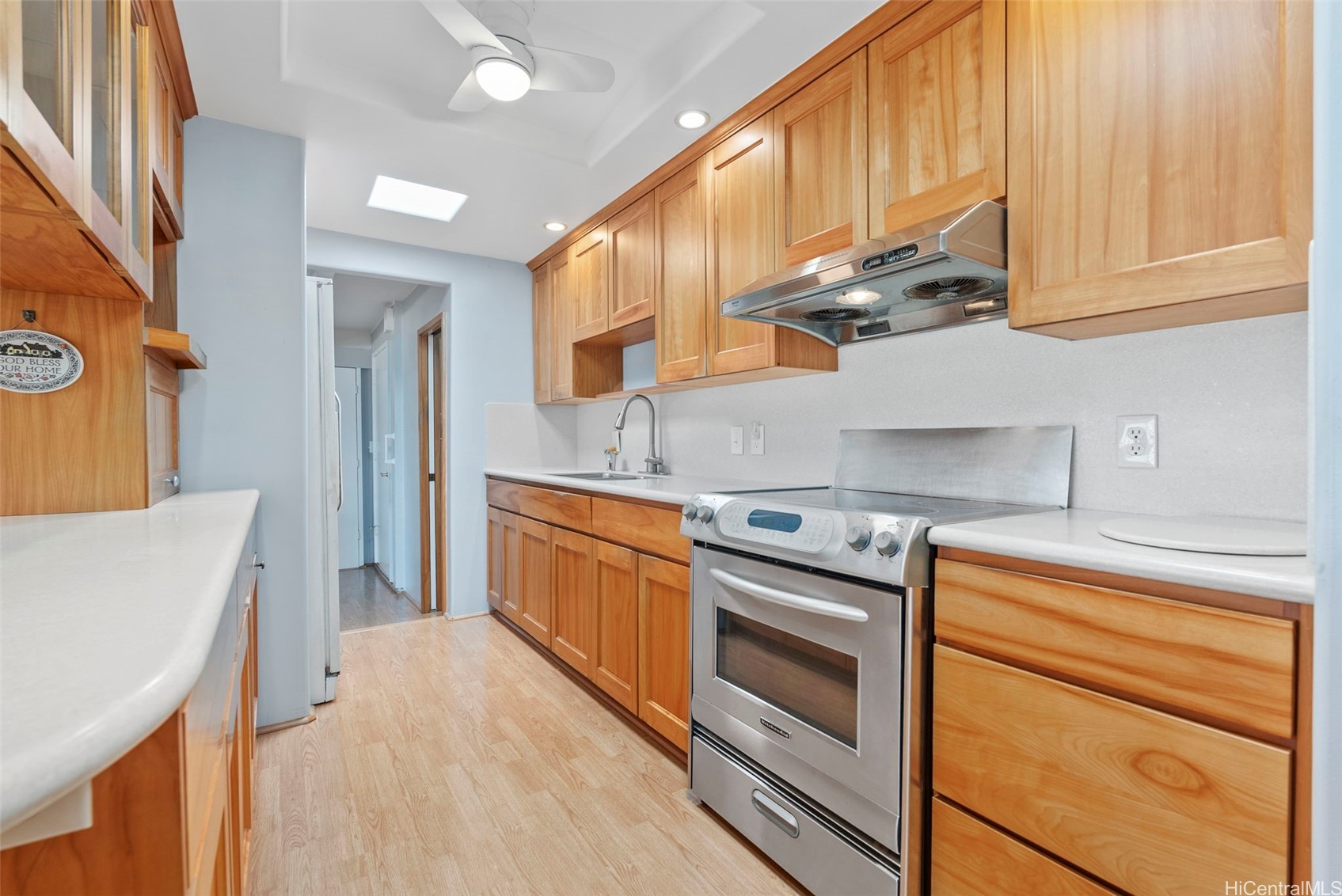 2073 Komo Mai Drive Property Photo 17