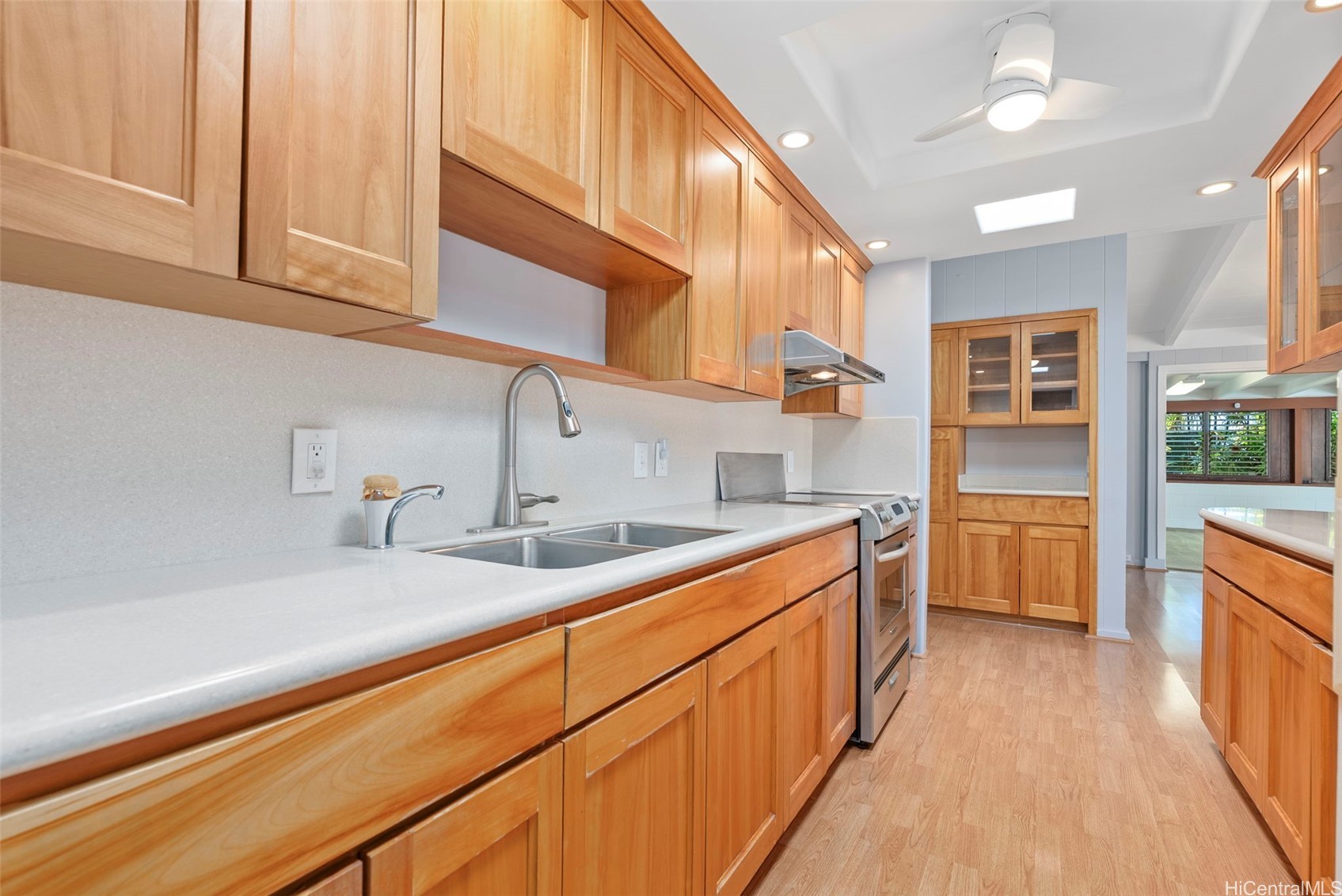 2073 Komo Mai Drive Property Photo 18