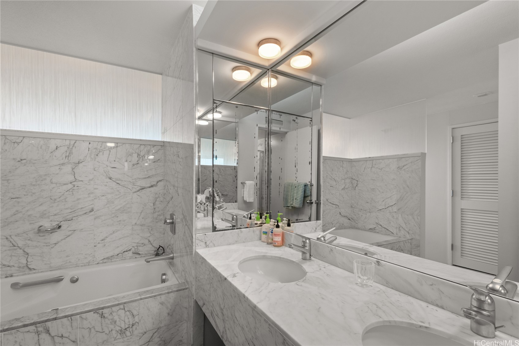 1330 Ala Moana Boulevard 2306 Property Photo 22