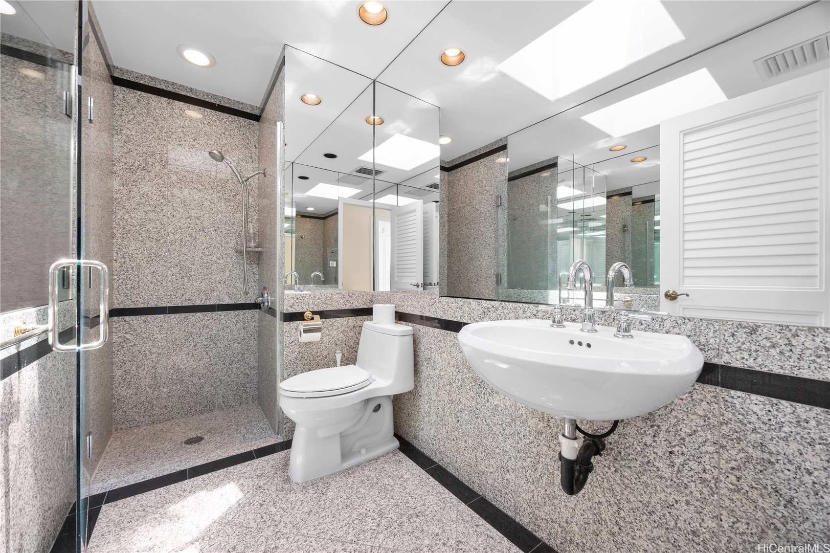 1100 Kaimoku Place Property Photo 11