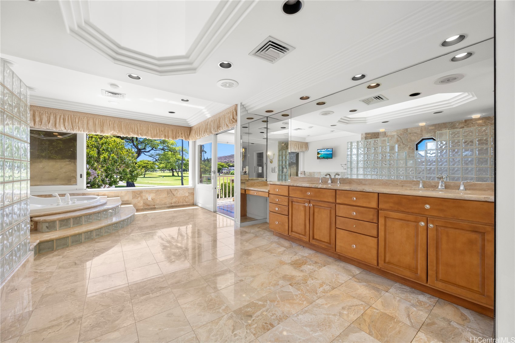 1100 Kaimoku Place Property Photo 17