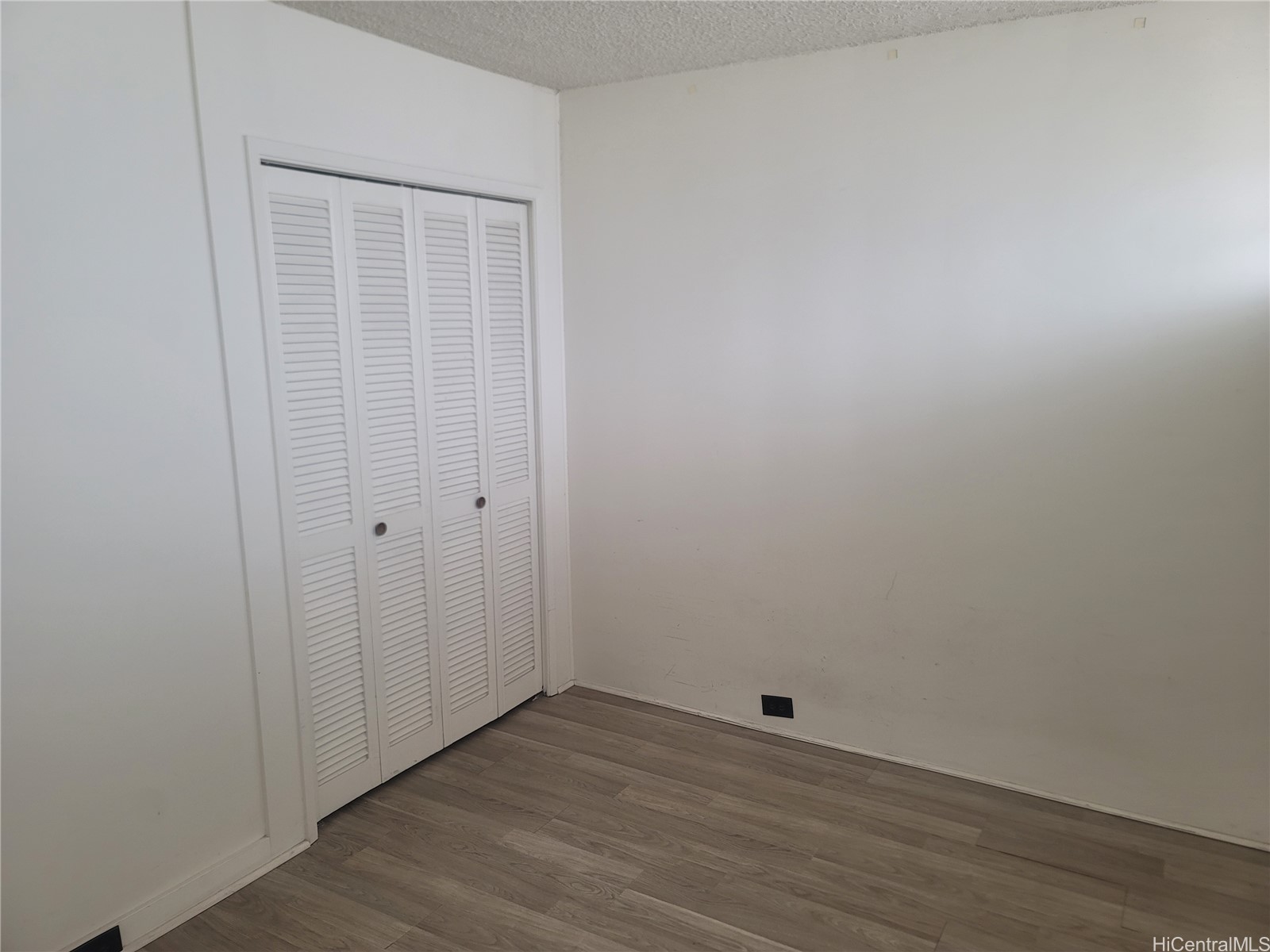 620 Mccully Street 808 Property Photo 9