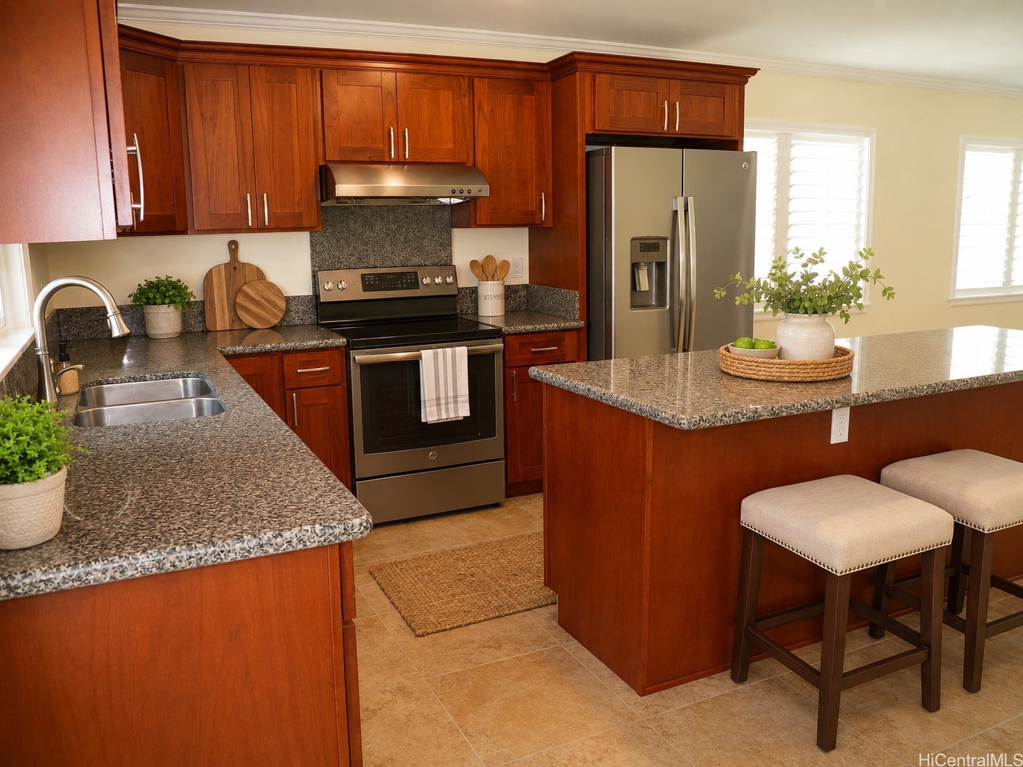2543 Rooke Avenue Property Photo 5