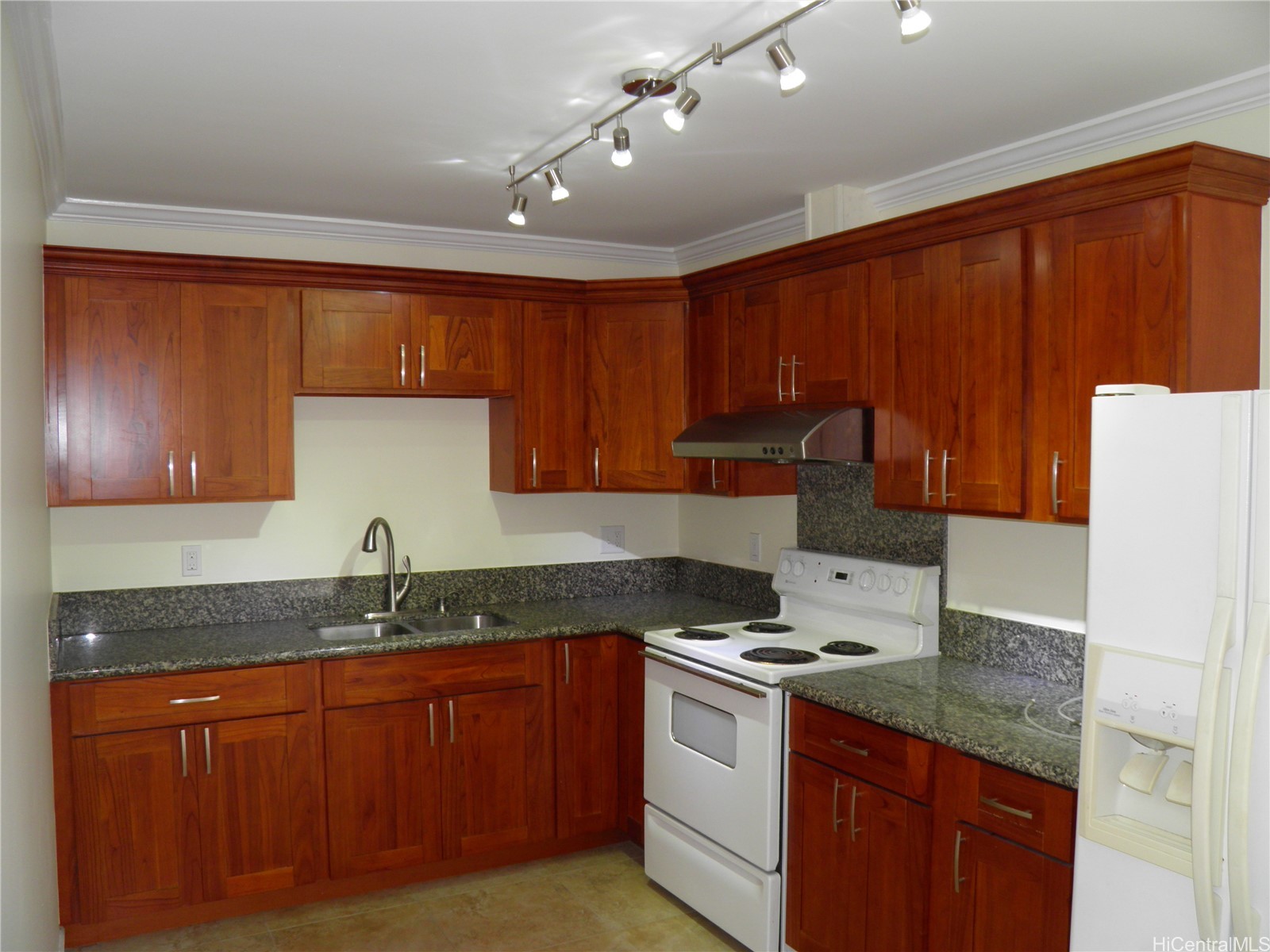 2543 Rooke Avenue Property Photo 19