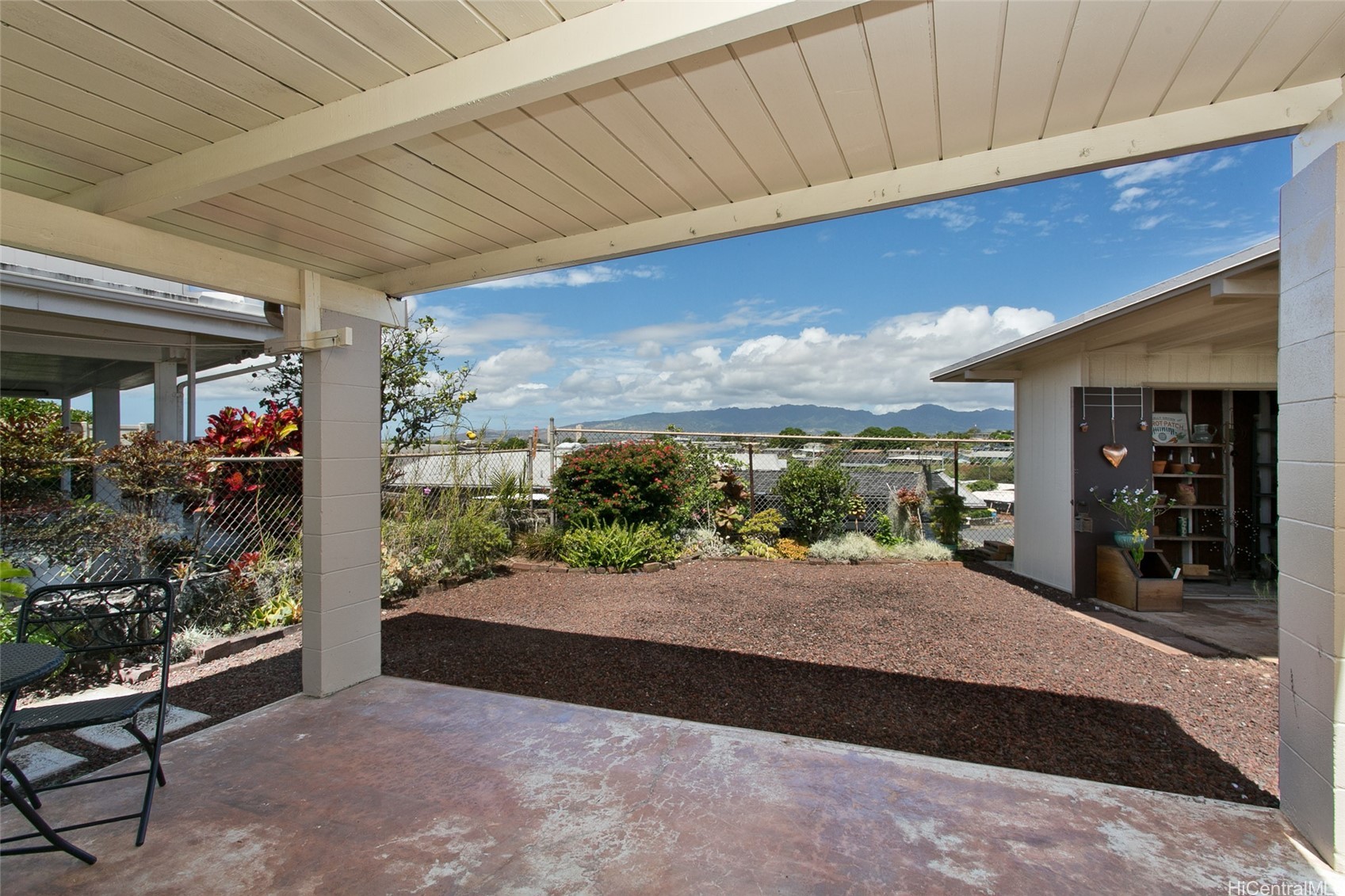 1724 Hooheke Street Property Photo 19