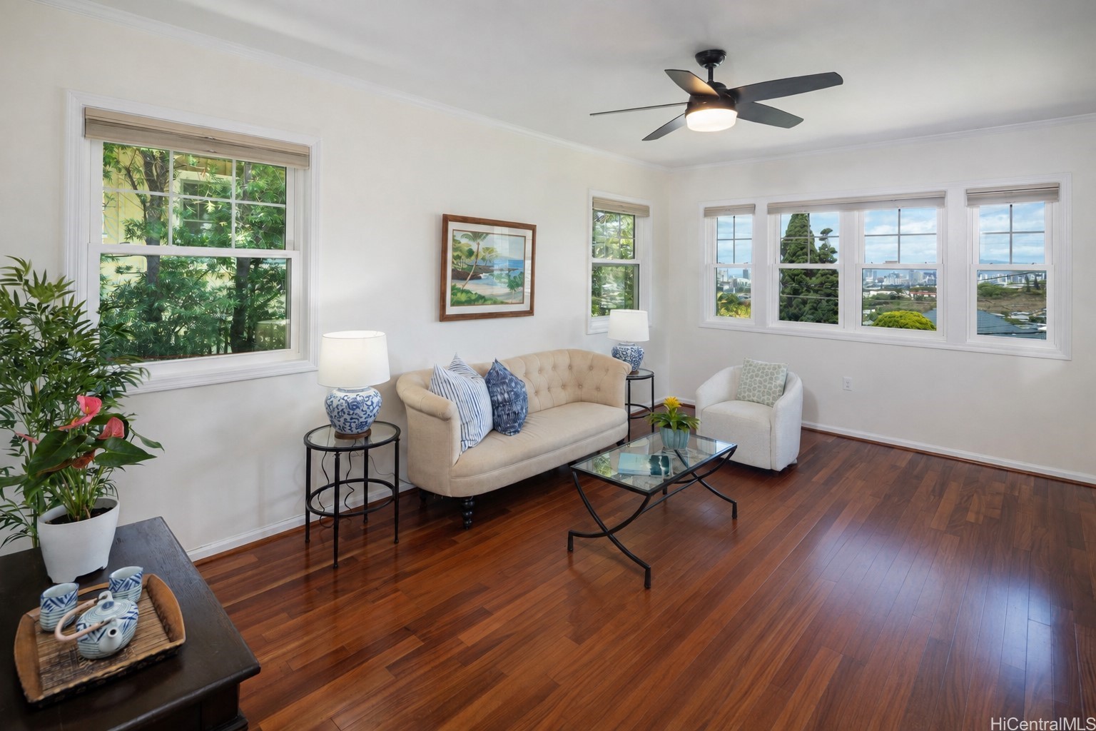 1439 Center Street Property Photo 1