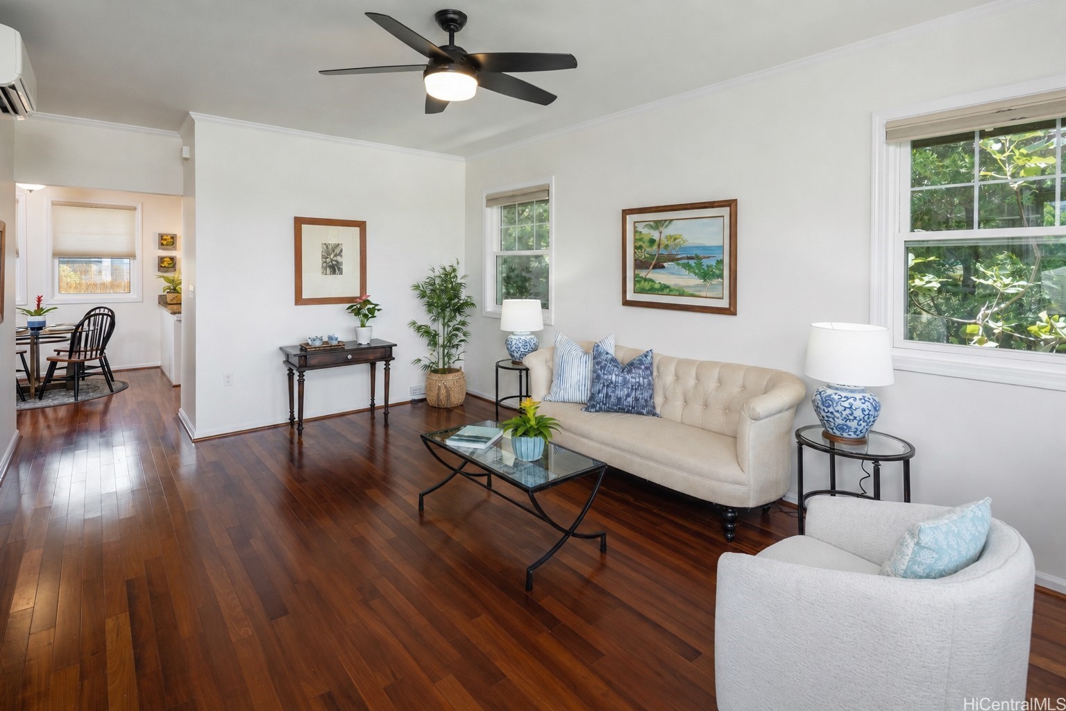 1439 Center Street Property Photo 2