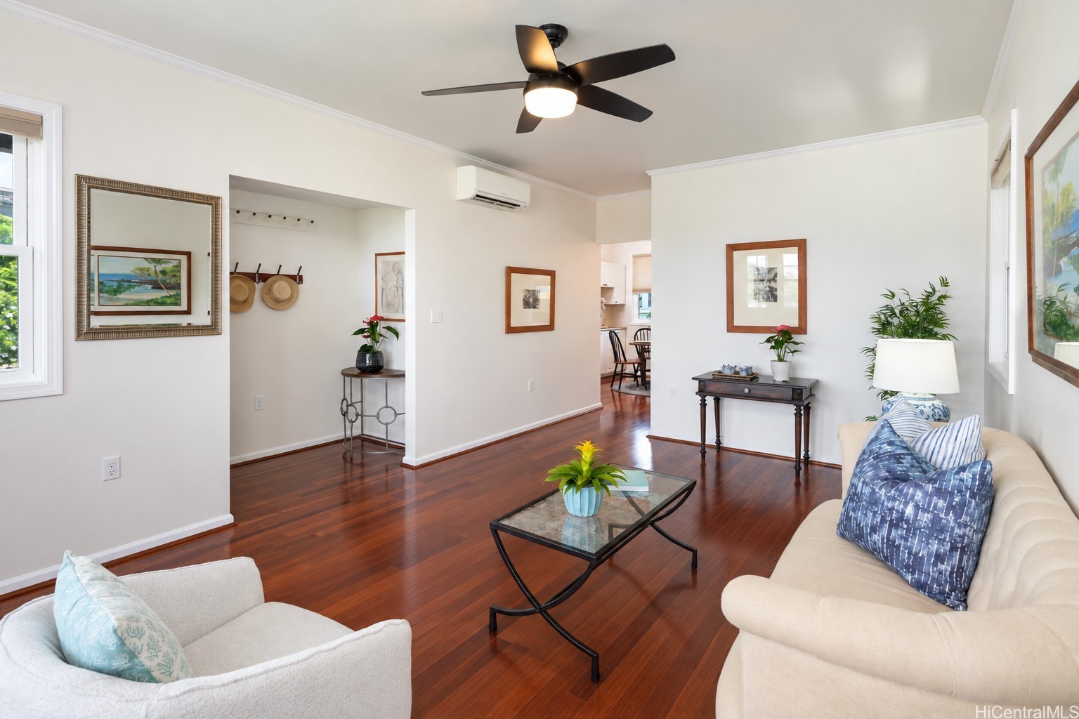 1439 Center Street Property Photo 3