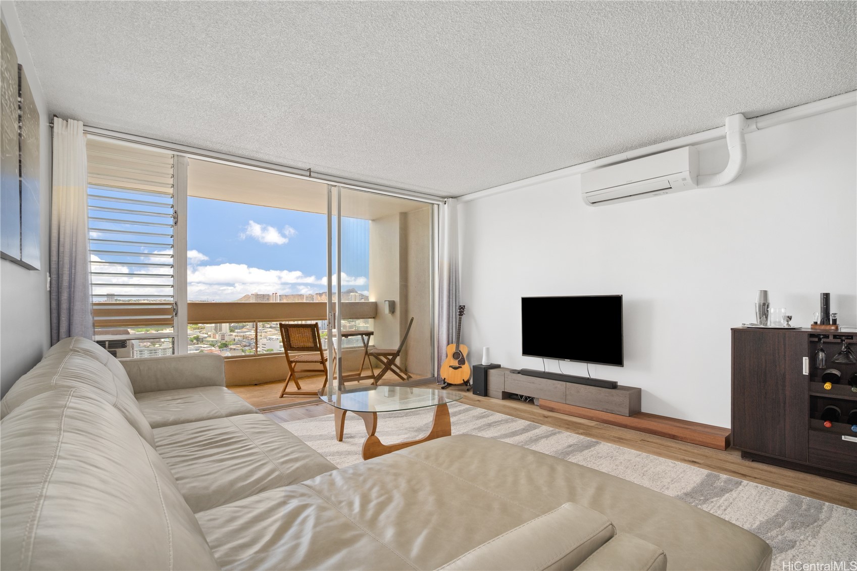 1212 Punahou Street 2702 Property Photo 6
