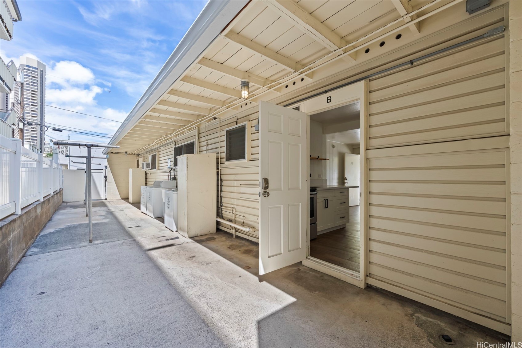 2730 Nakookoo Street Property Photo 6
