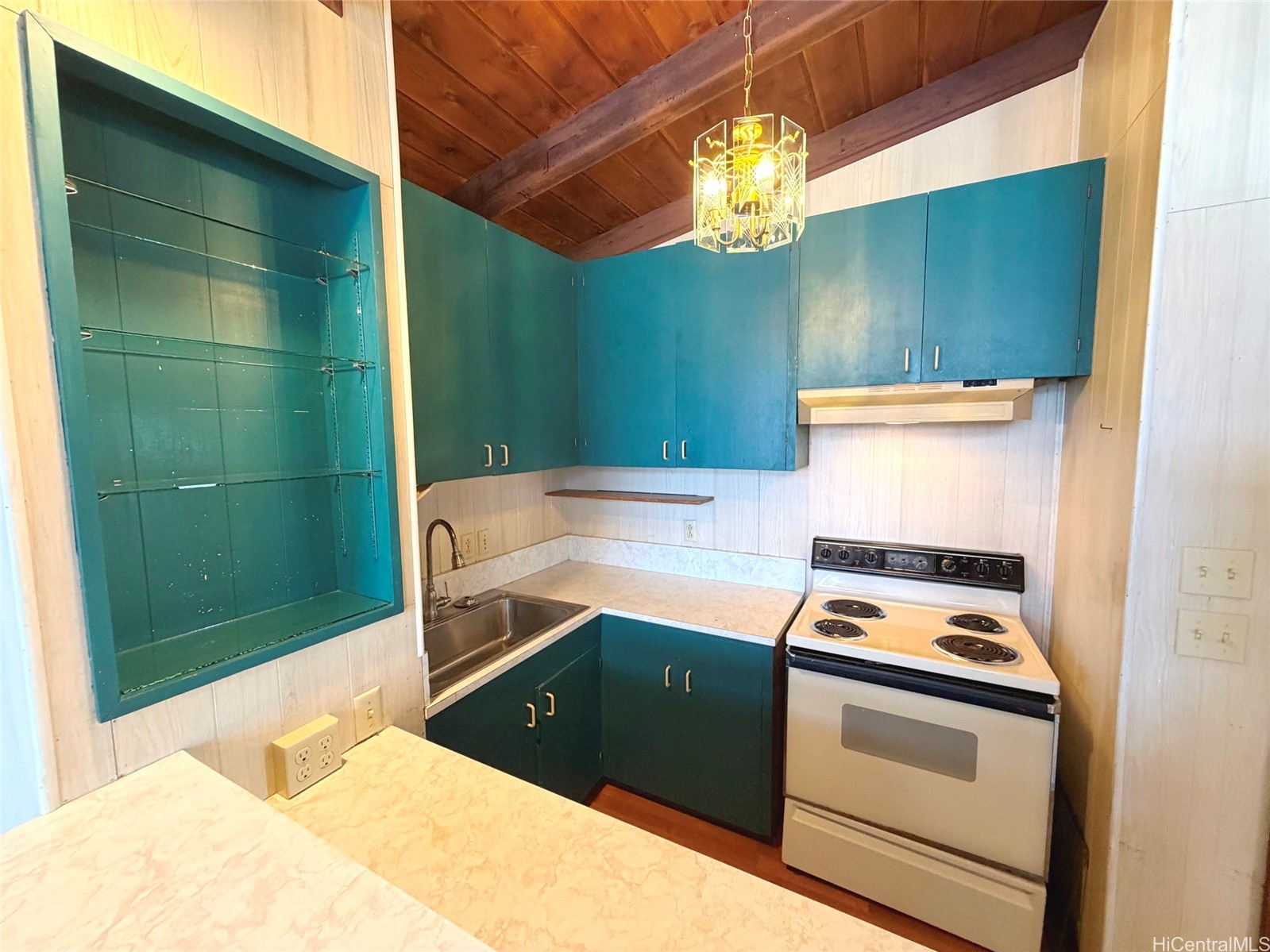 99-671 Pohue Street Property Photo 6