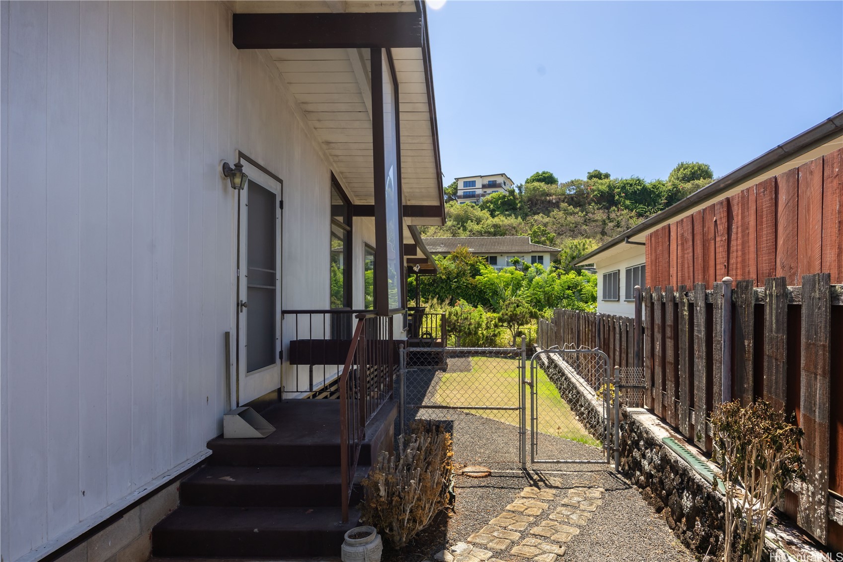 1451 Onipaa Street Property Photo 4