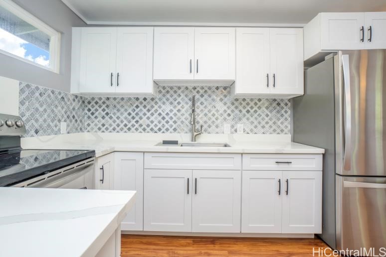6163 Kawekiu Place Property Photo 12