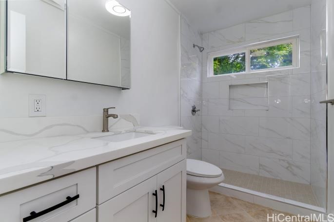 6163 Kawekiu Place Property Photo 15