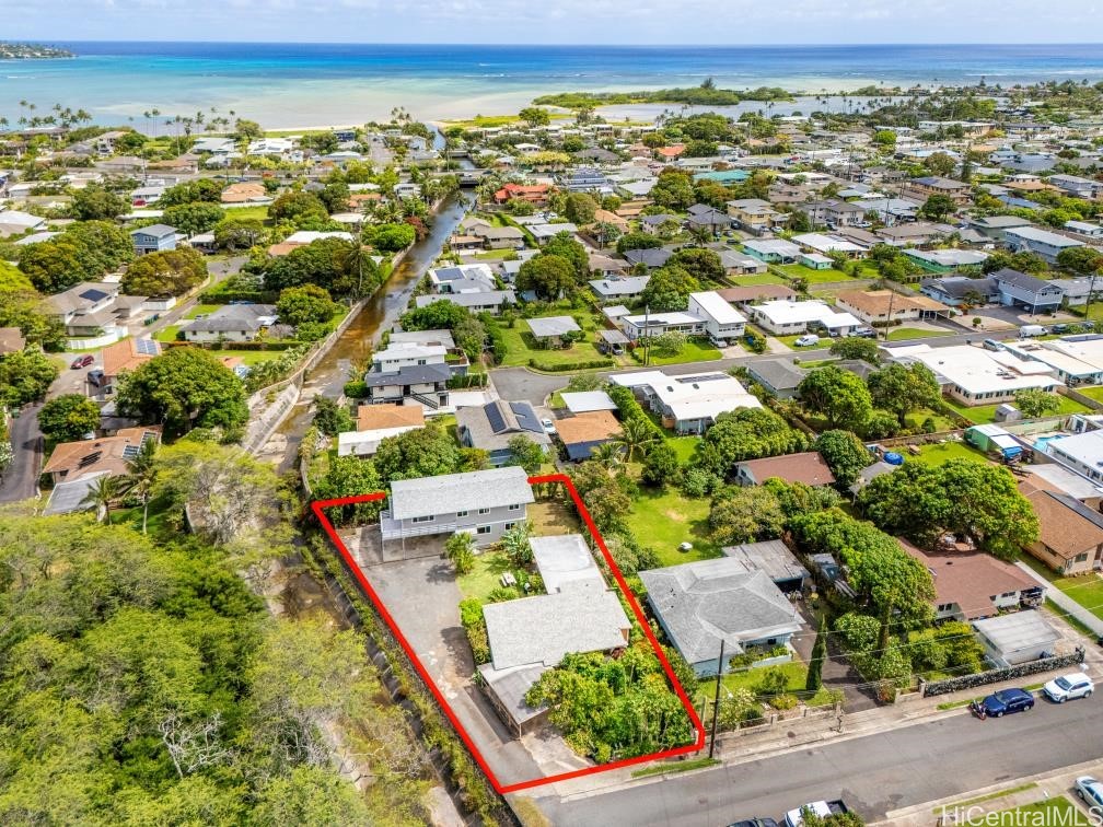 6163 Kawekiu Place Property Photo 18