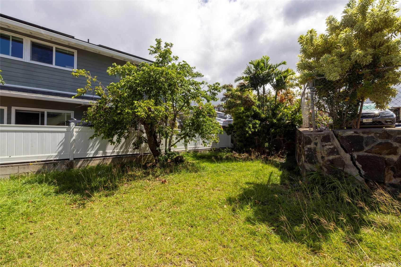 1657 Alaneo Street E3 Property Photo 6