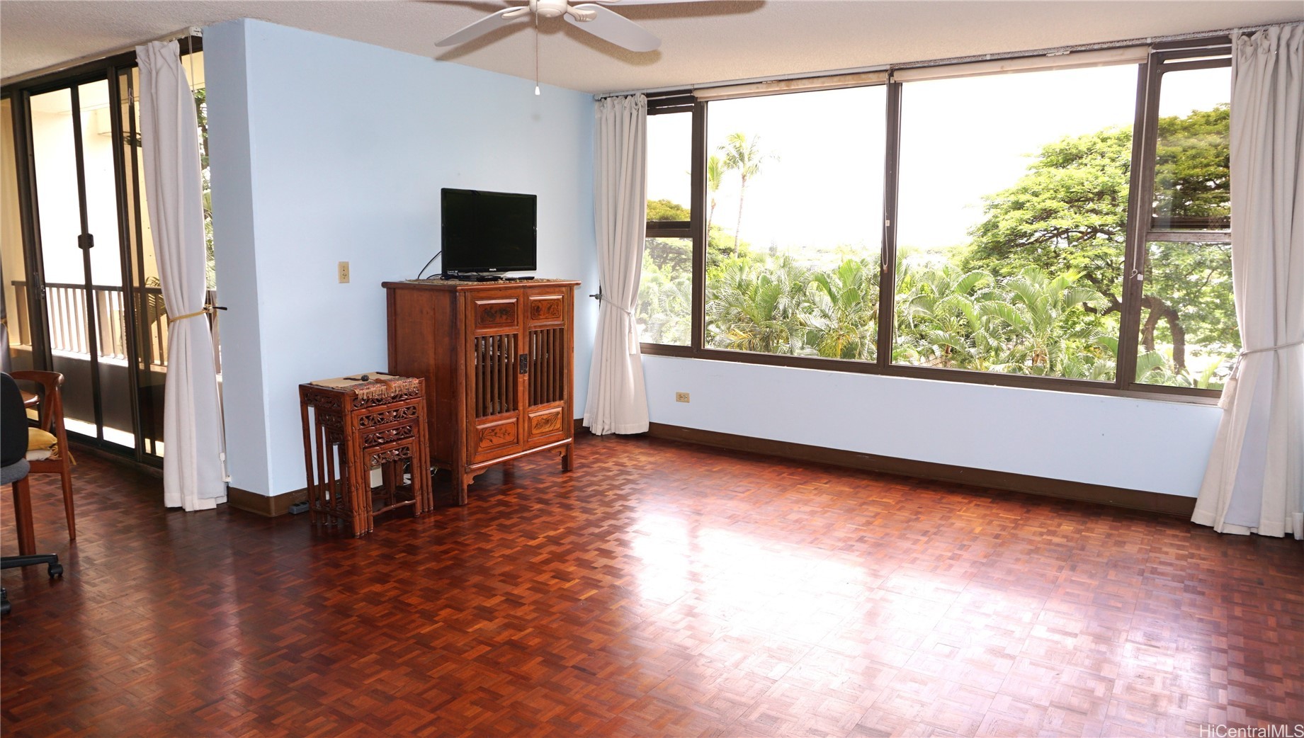 6710 Hawaii Kai Drive 304 Property Photo 2