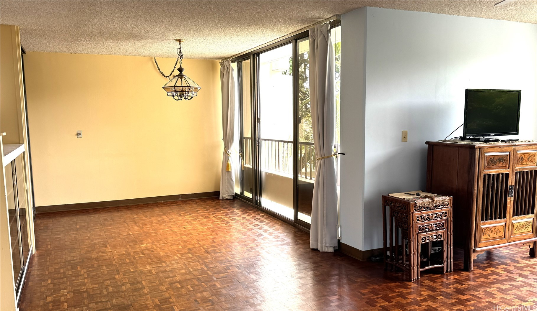6710 Hawaii Kai Drive 304 Property Photo 3