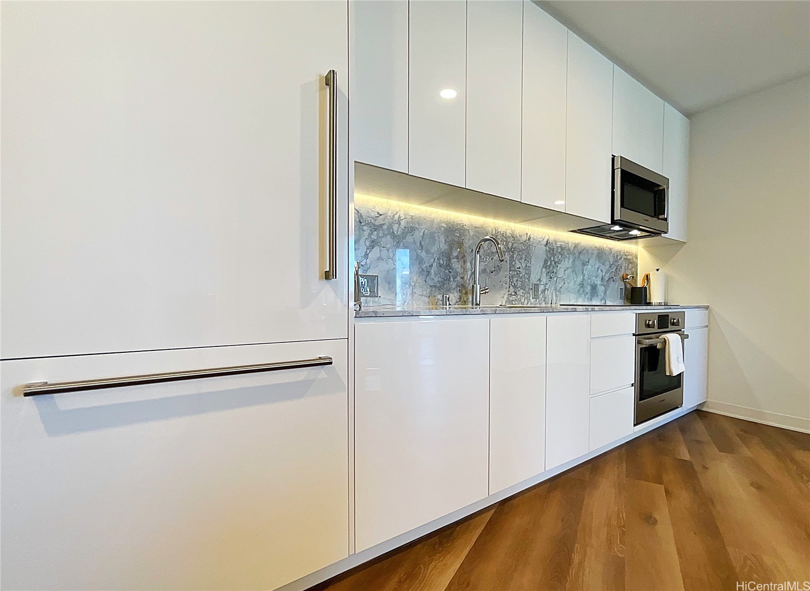 987 Queen Street 1913 Property Photo 4