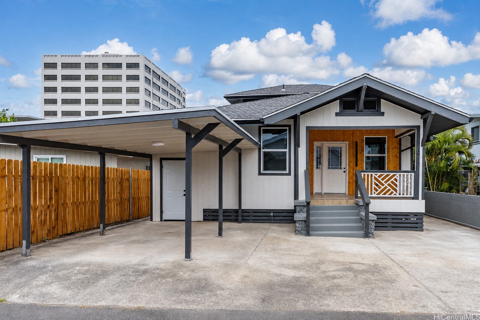 1825-b Liliha Street Property Photo 1