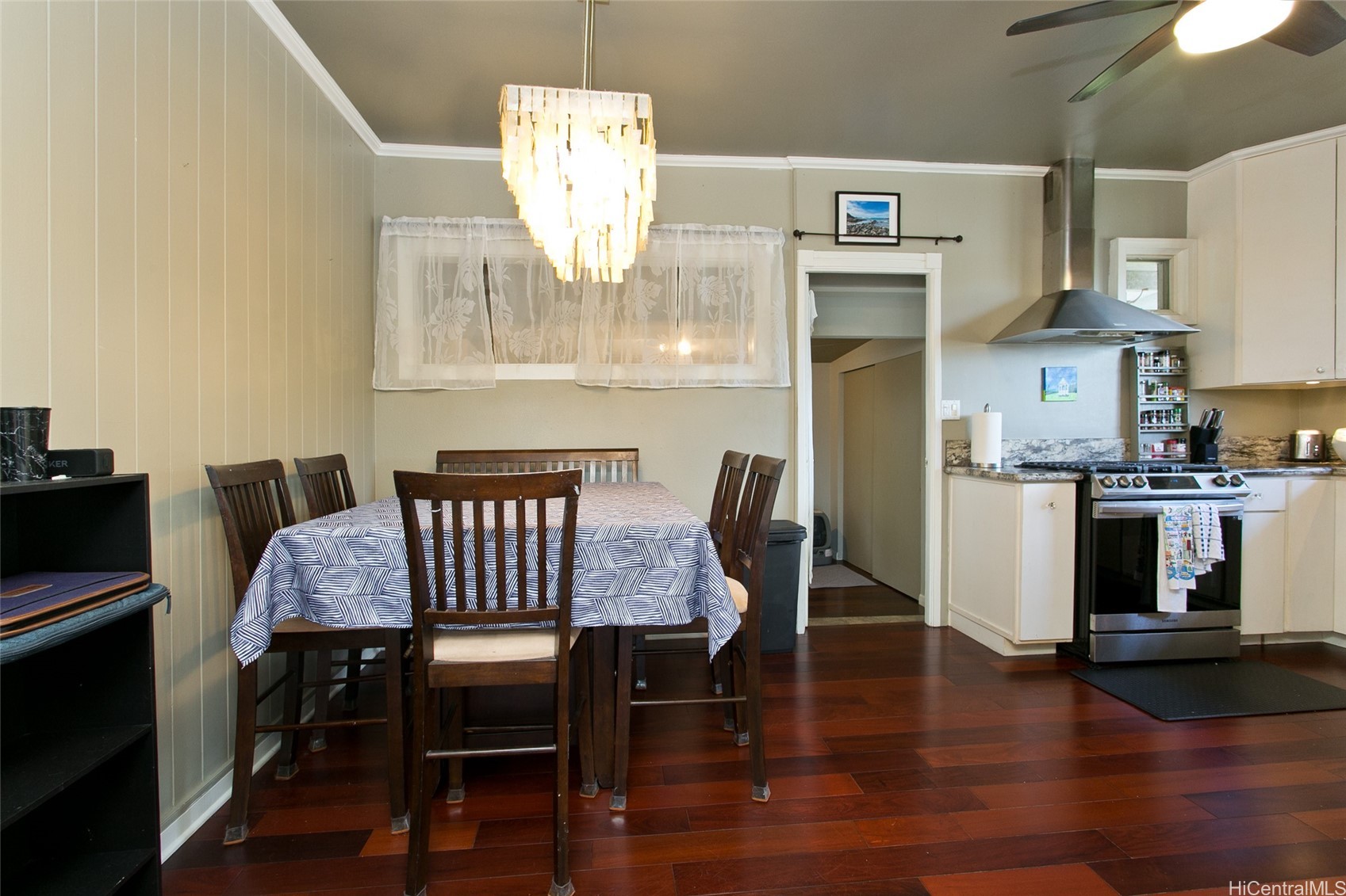 2158 Makanani Drive Property Photo 6