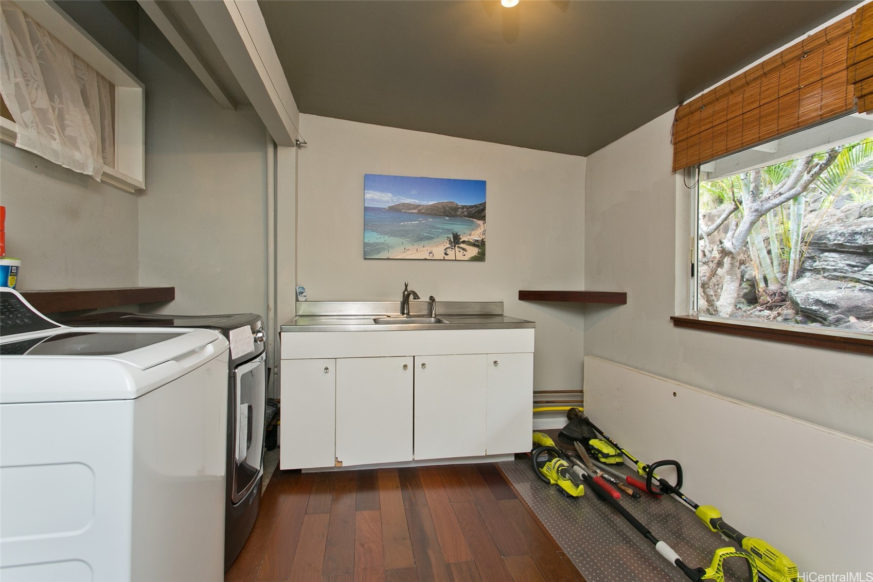 2158 Makanani Drive Property Photo 11