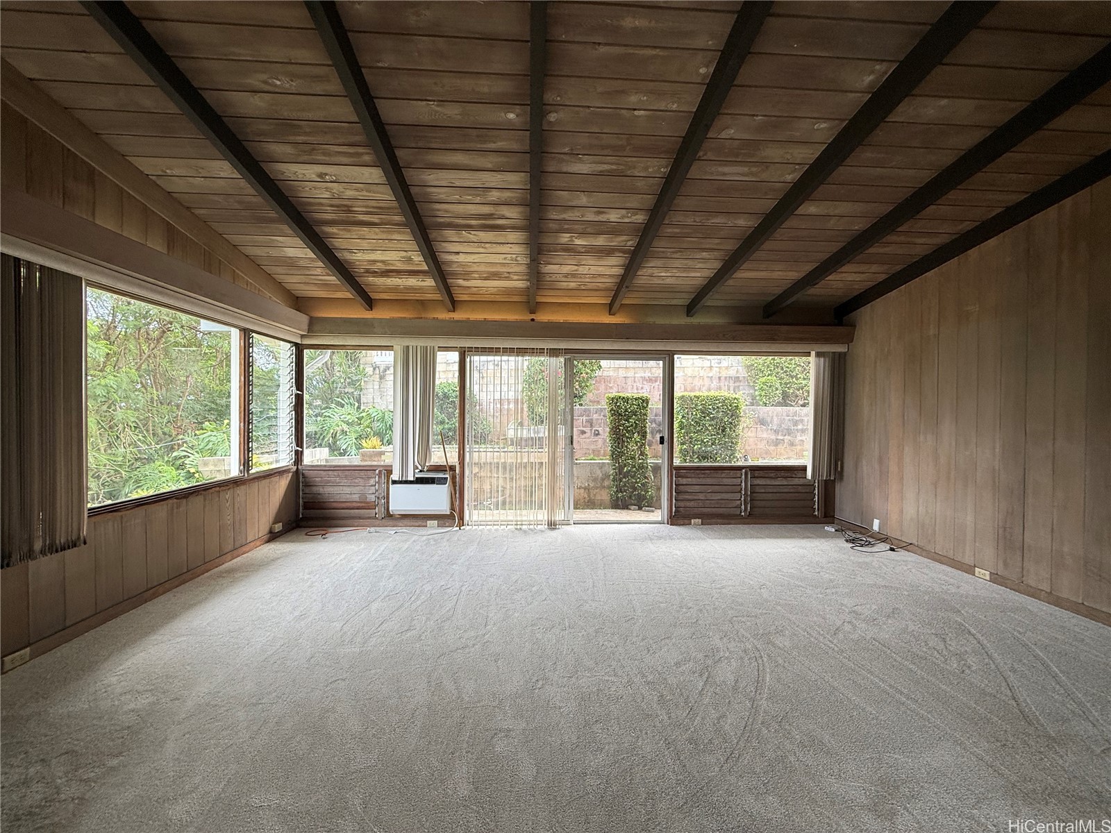 2155 Puowaina Drive Property Photo 4
