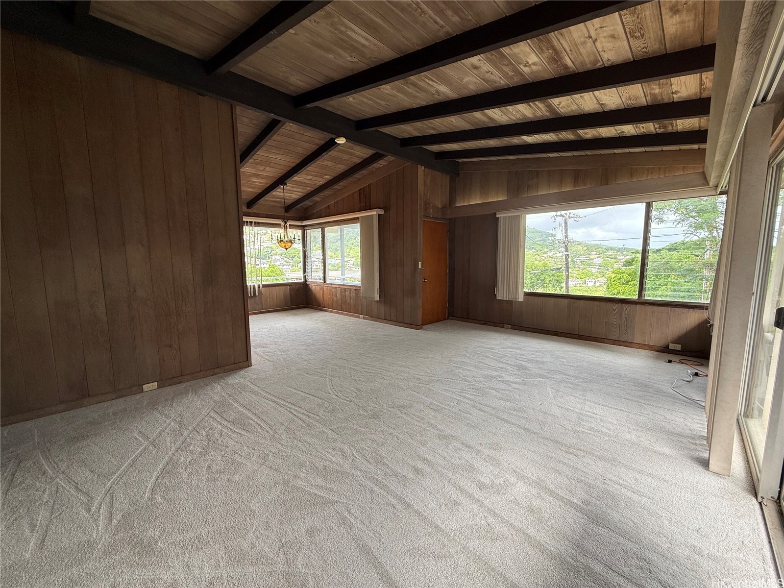 2155 Puowaina Drive Property Photo 5