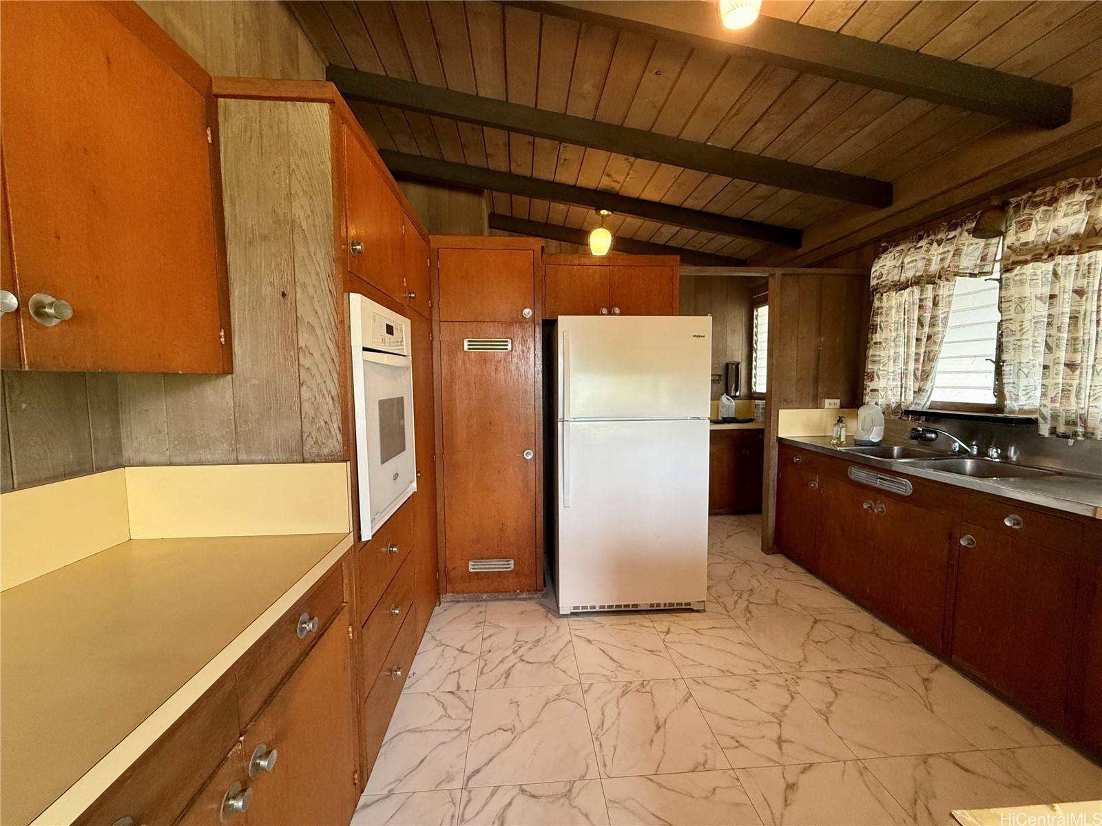 2155 Puowaina Drive Property Photo 8