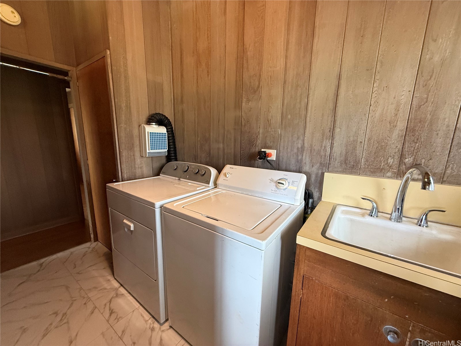 2155 Puowaina Drive Property Photo 11