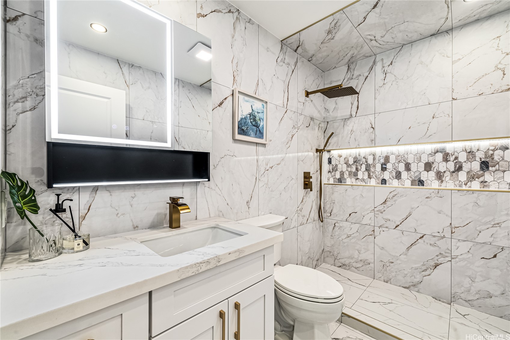 7211 Aipo Place Property Photo 10