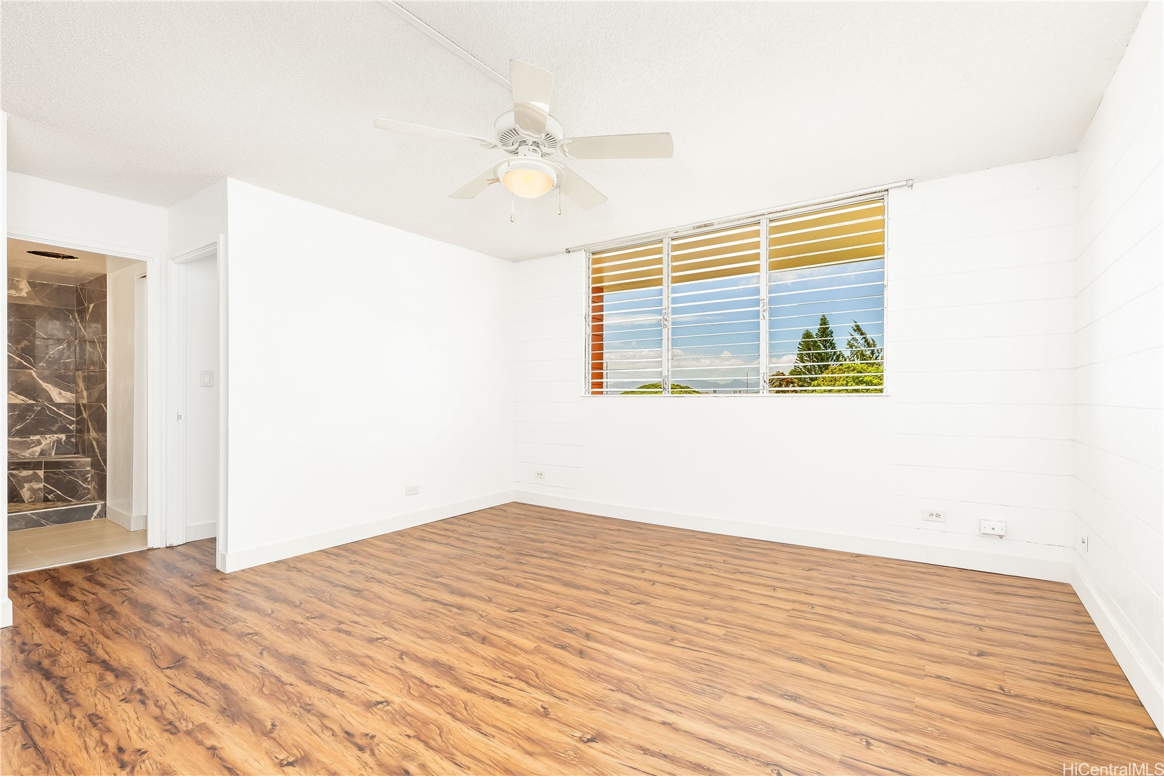 633 Nalanui Street 416 Property Photo 1