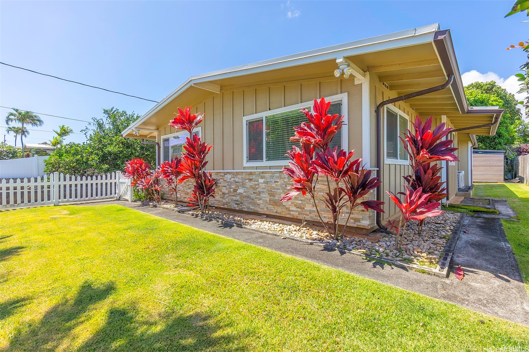 558 Ulumu Street Property Photo 22