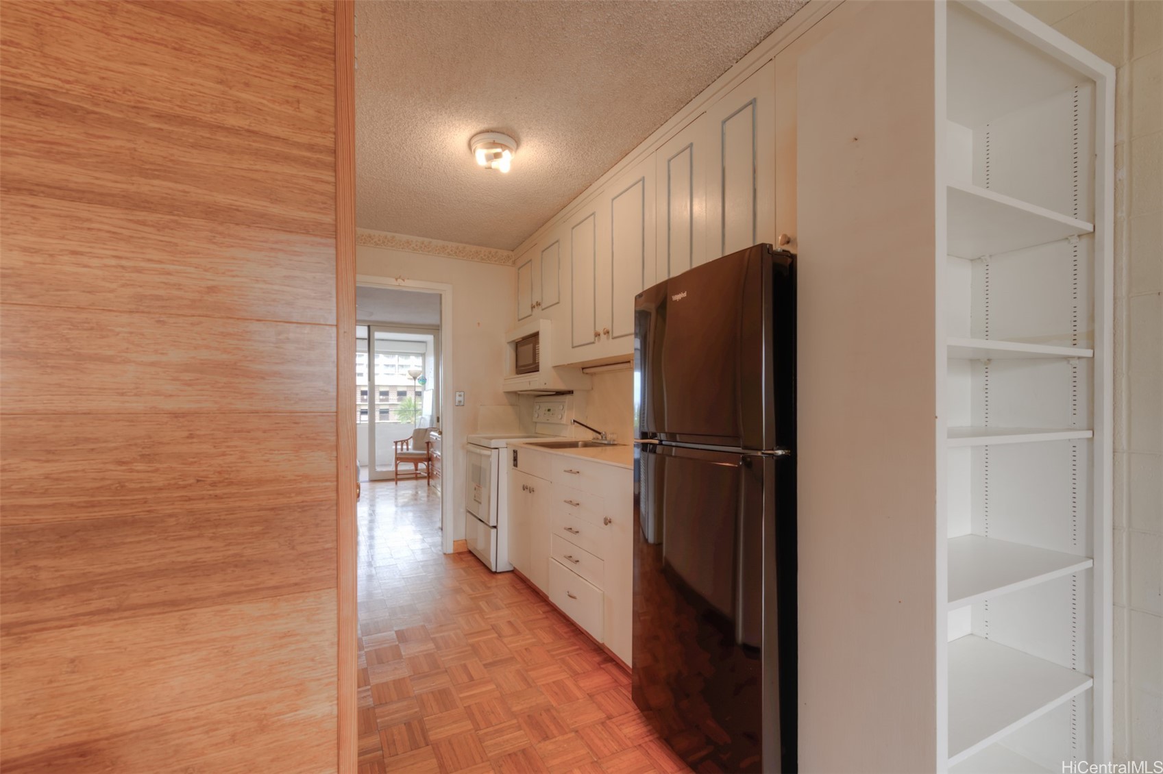 1720 Ala Moana Boulevard 608b Property Photo 4