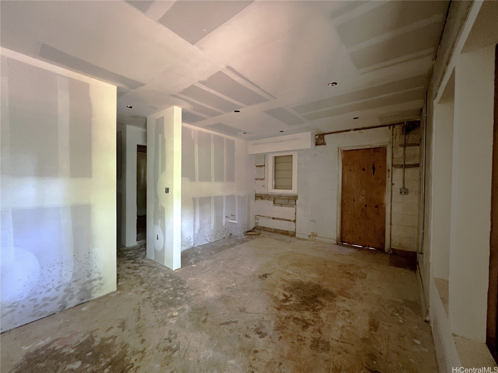 310 Ohai Place Property Photo 4