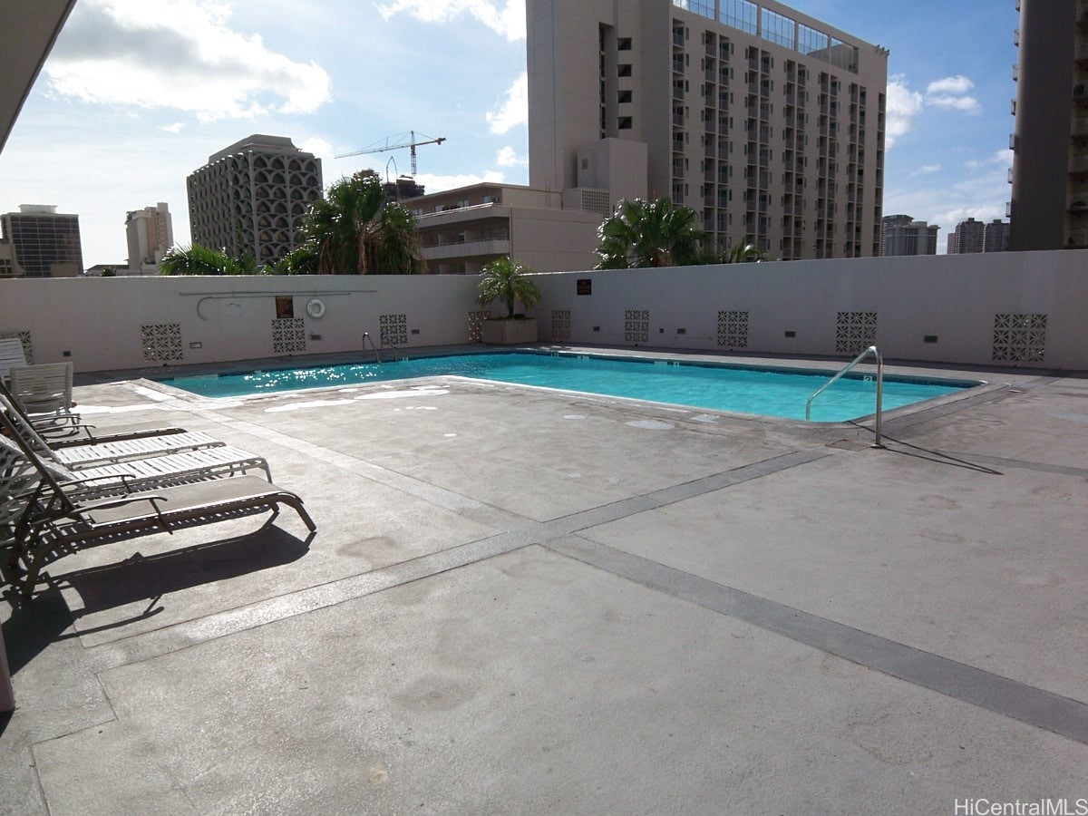 2240 Kuhio Avenue 1002 Property Photo 6
