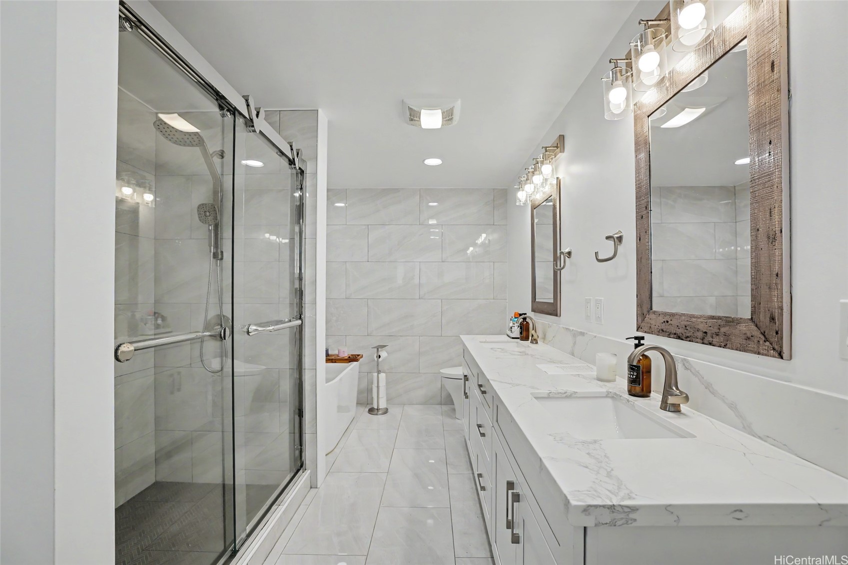 3362 Loulu Street Property Photo 11