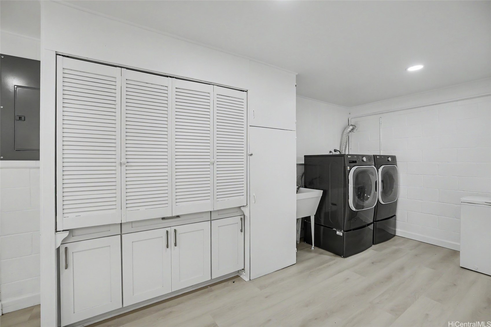 3362 Loulu Street Property Photo 14