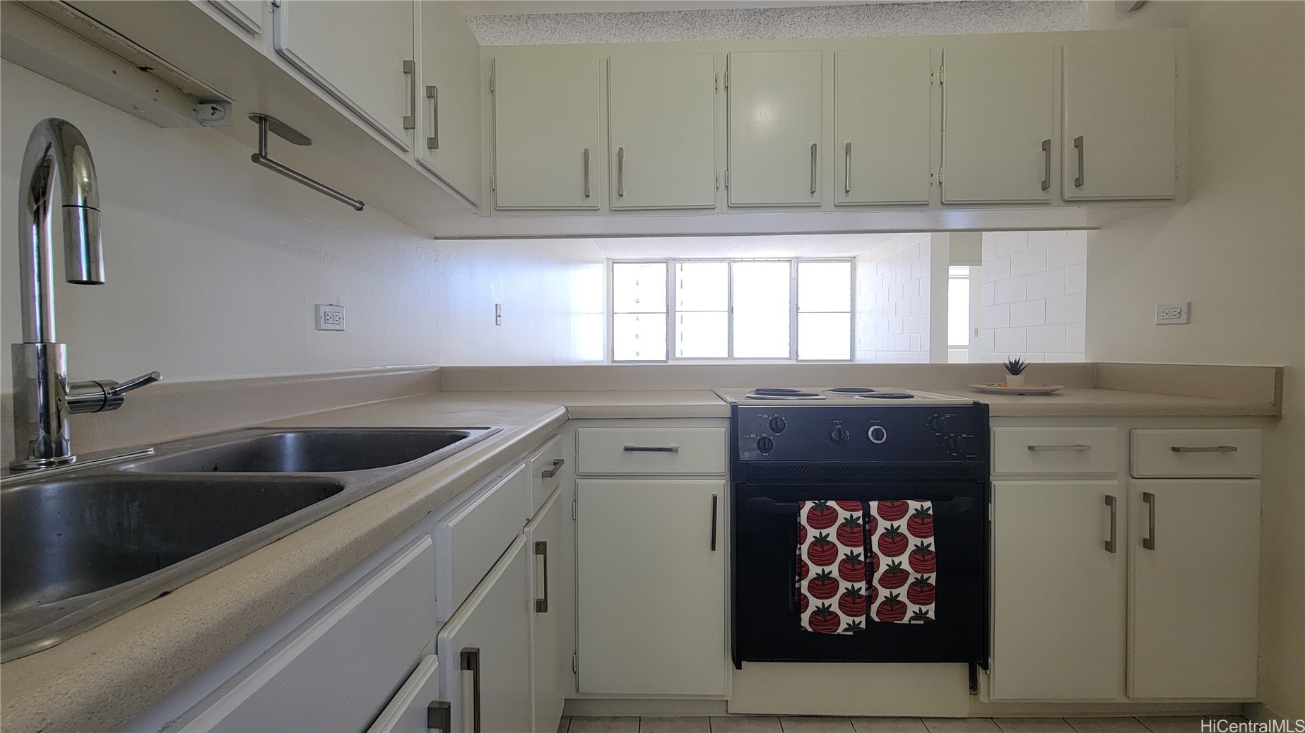 5122 Likini Street 510 Property Photo 6